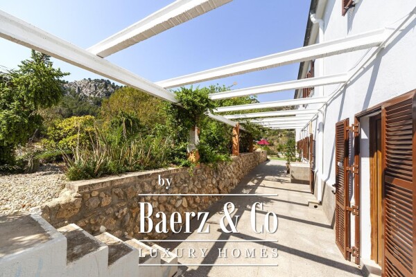 photo 5 Mallorcan finca with character and pool in S’Arracó