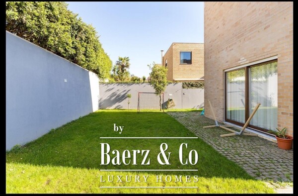 photo 3 Villa in Porto -Leça da Palmeira