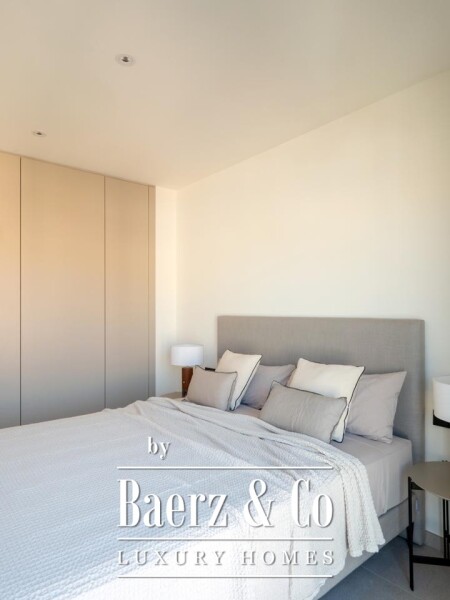 photo 15 Brand-new modern penthouse with expansive terraces and open views in Santa Catalina