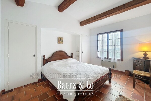 photo 7 Grimaud, France