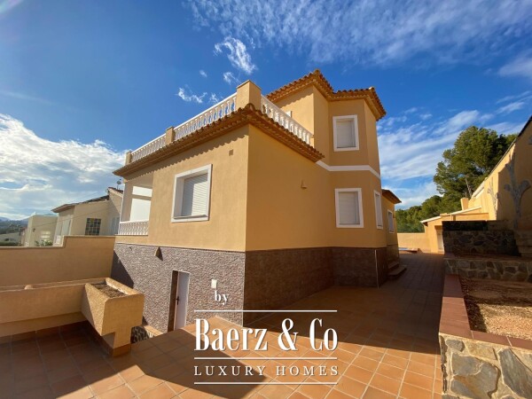 photo 1 Beautiful luxury home in Alfaz del Pi