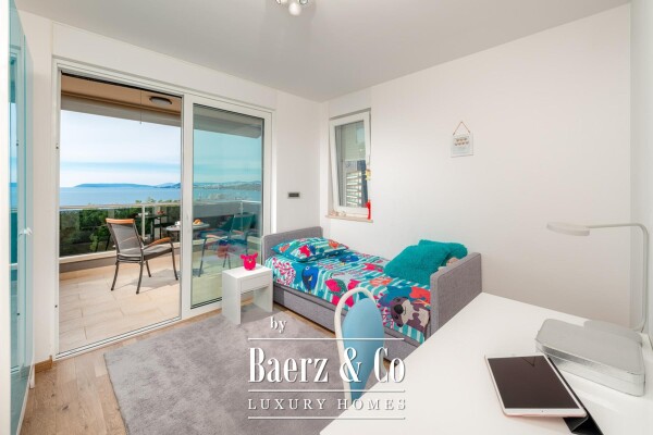 photo 14 Podstrana, luxury four bedroom apartment with a beautiful sea view and 2 garages