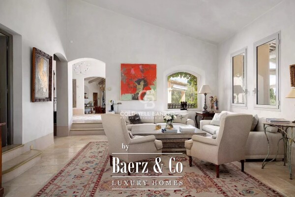 photo 2 Provençal villa with panoramic Seaview