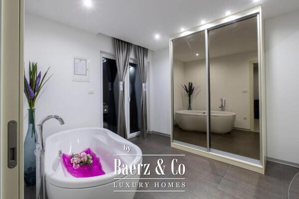 photo 17 Rogoznica, house with a swimming pool and a sea view, 352 m²