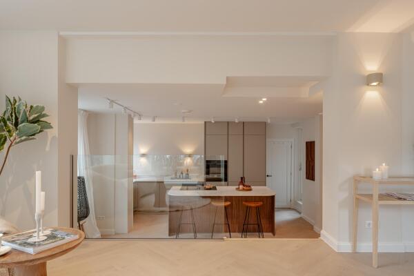 photo 8 Eerste Helmersstraat 34