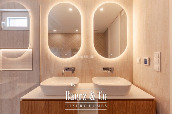 photo 25 Beautiful luxury home in Carcavelos e Parede, Parede