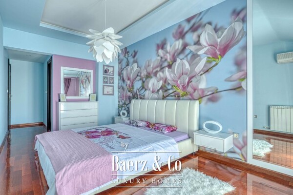 photo 18 Duplex Penthouse with a Garage in Budva