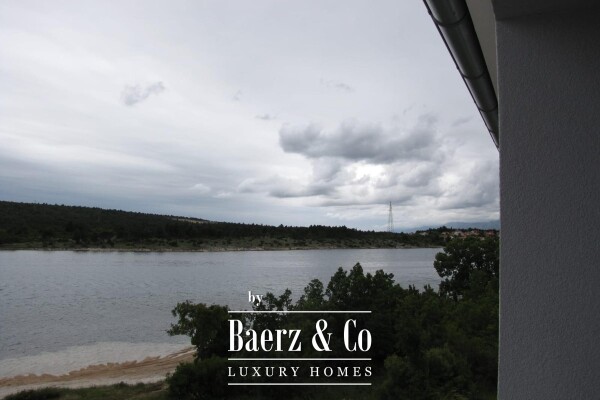 photo 6 Kruševo, Crna Punta, beautiful house first row to the sea with three residential units