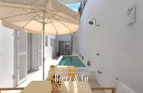 photo 8 MENORCAN HOUSE WITH POOL FOR SALE IN THE OLD TOWN OF CIUTADELLA DE MENORCA NEAR FISH MARKET