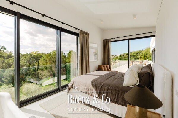 photo 18 Amazing 6-bedroom contemporary luxury Villa with 2 Pools