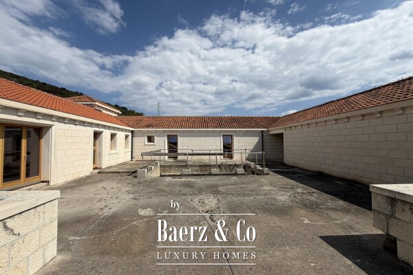 photo 13 Brač, Nerežišća, a stone villa on a spacious plot of 28,122 m².