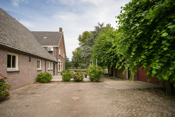 photo 65 Dorpsstraat 18