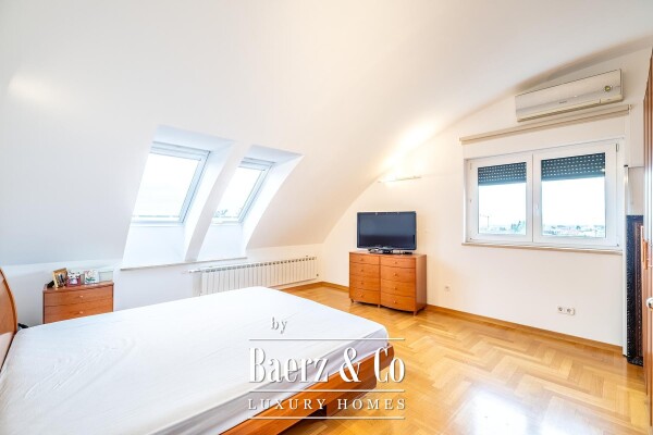 photo 8 Zagreb, Srebrnjak, duplex five room apartment 199 m²