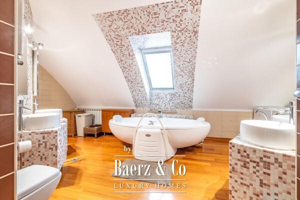 photo 12 Zagreb, Srebrnjak, duplex five room apartment 199 m²