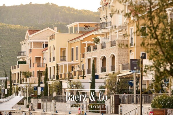 photo 12 Luxurious Duplex Apartment with a Sea View on the Coast of Montenegro