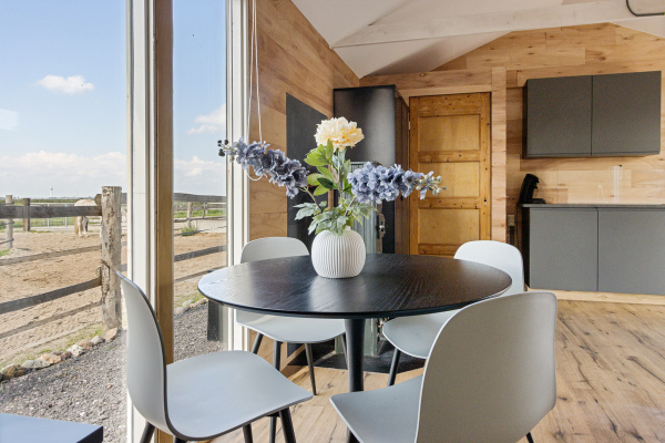 photo 4 Straatweg 3