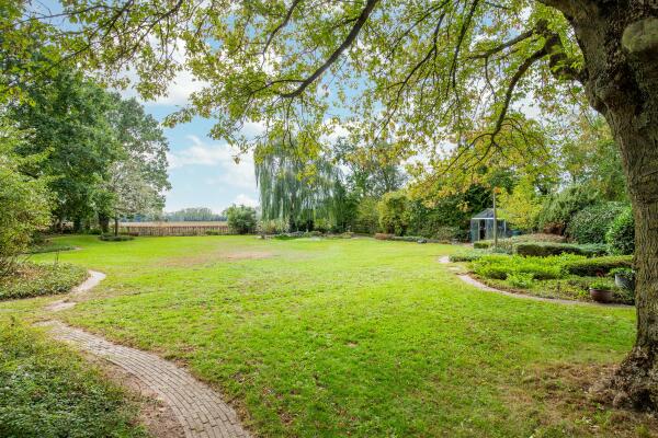photo 41 Dorpstraat 128