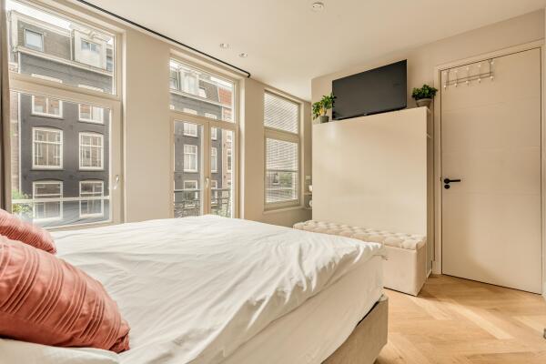 photo 54 Van Ostadestraat 139 1