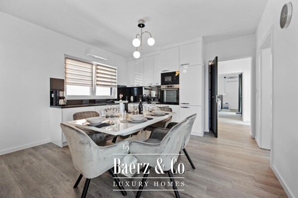 photo 12 Medulin, luxury villa with three apartments, sea view and pool, near beach