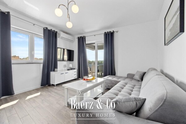 photo 16 Medulin, luxury villa with three apartments, sea view and pool, near beach