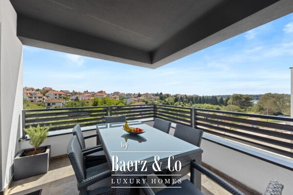 photo 24 Medulin, luxury villa with three apartments, sea view and pool, near beach