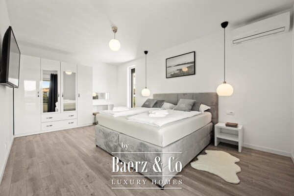 photo 33 Medulin, luxury villa with three apartments, sea view and pool, near beach